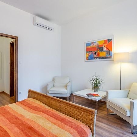 Central Avenue Apartment Budapest Kültér fotó